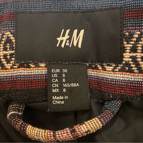 H&M Women's Tribal Pattern Striped Zip Up Blazer Size 8 (Runs small) - Picture 10 of 11